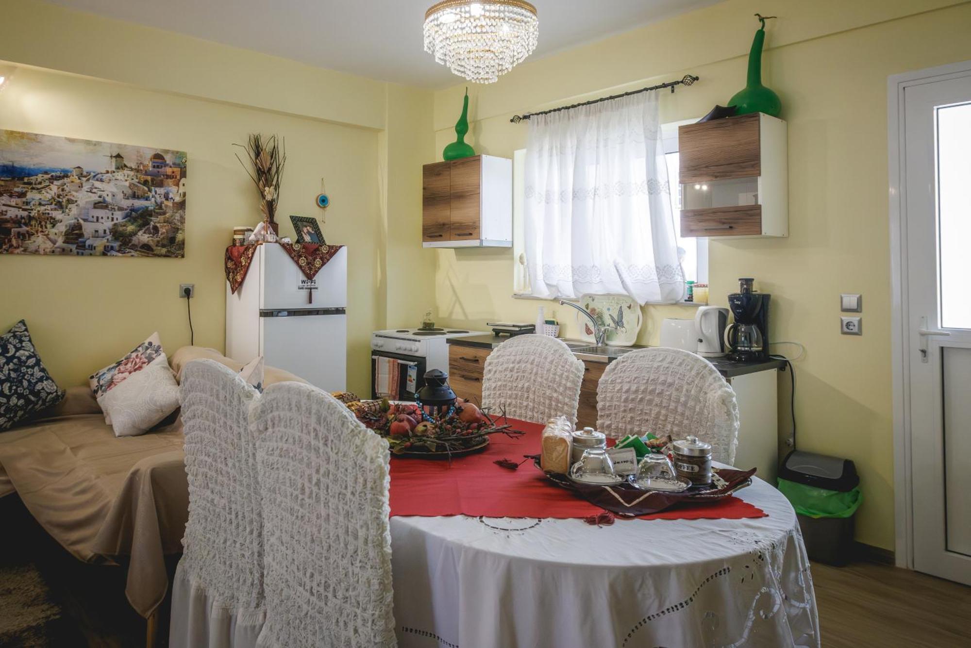 Καινούριο Σπίτι Σε Ήσυχη Τοποθεσία Apartment Нафплион Екстериор снимка