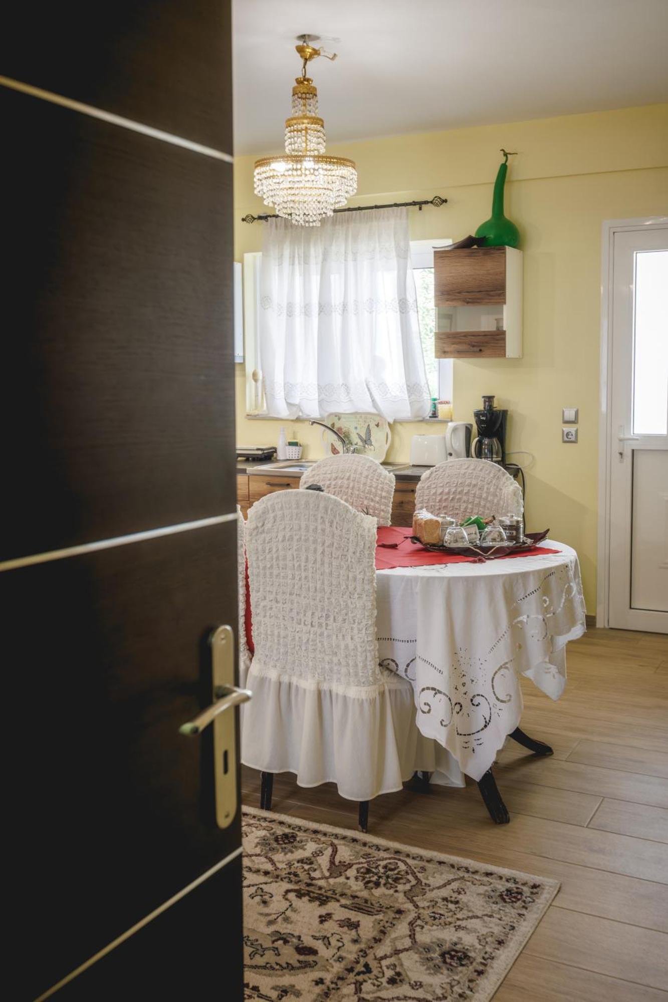 Καινούριο Σπίτι Σε Ήσυχη Τοποθεσία Apartment Нафплион Екстериор снимка